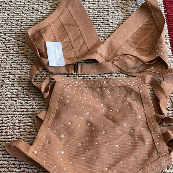 Swim suit with crystal over it beautiful new - Picture 3 of 3